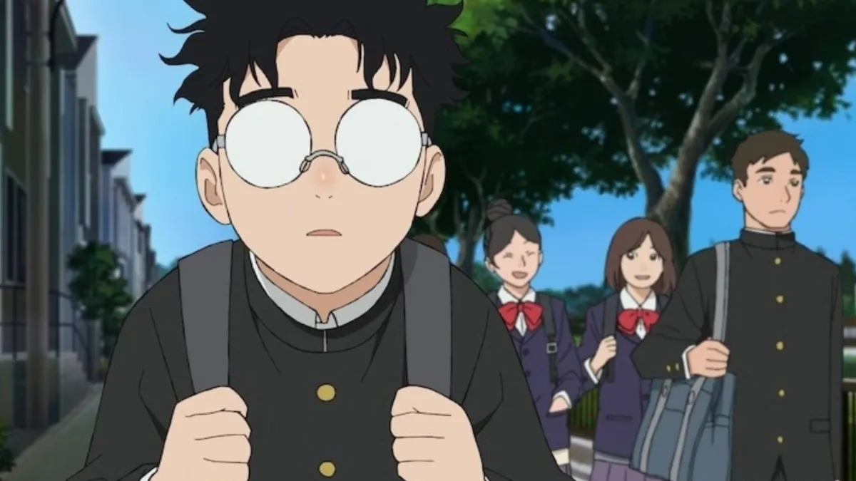 How old is Ken Takakura compared to Momo Ayase?